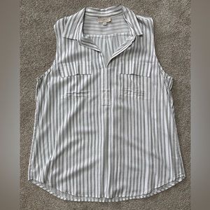Women’s Loft sleeveless collar top, size L, worn once